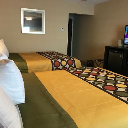 Bay Hill Inns&Suites Neepawa Exteriör bild