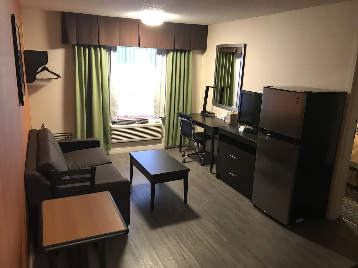 Bay Hill Inns&Suites Neepawa Exteriör bild