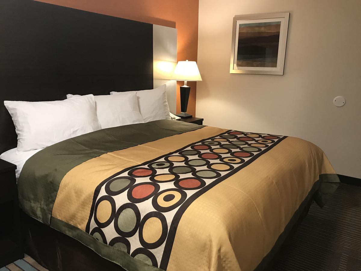 Bay Hill Inns&Suites Neepawa Exteriör bild