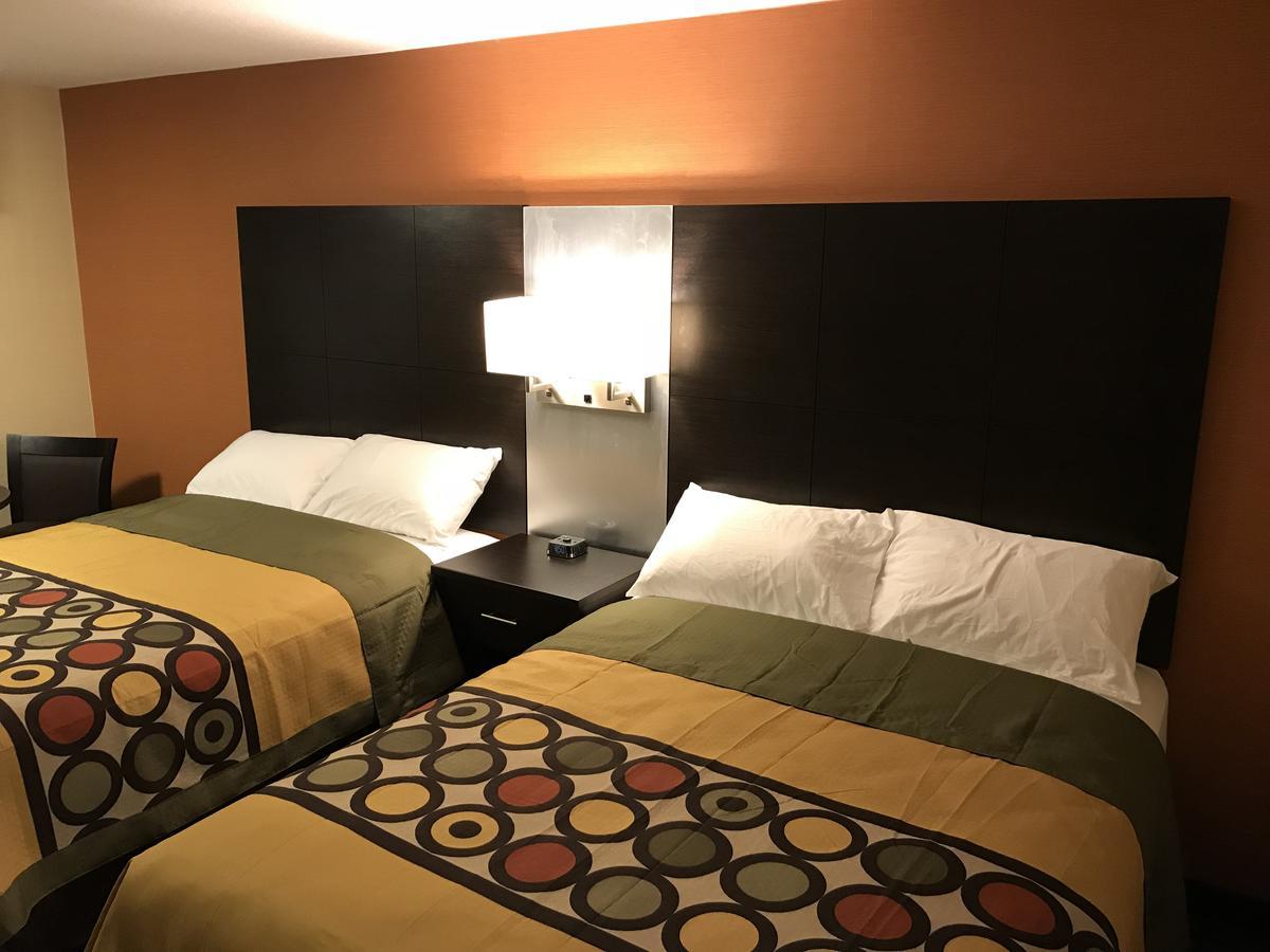 Bay Hill Inns&Suites Neepawa Exteriör bild