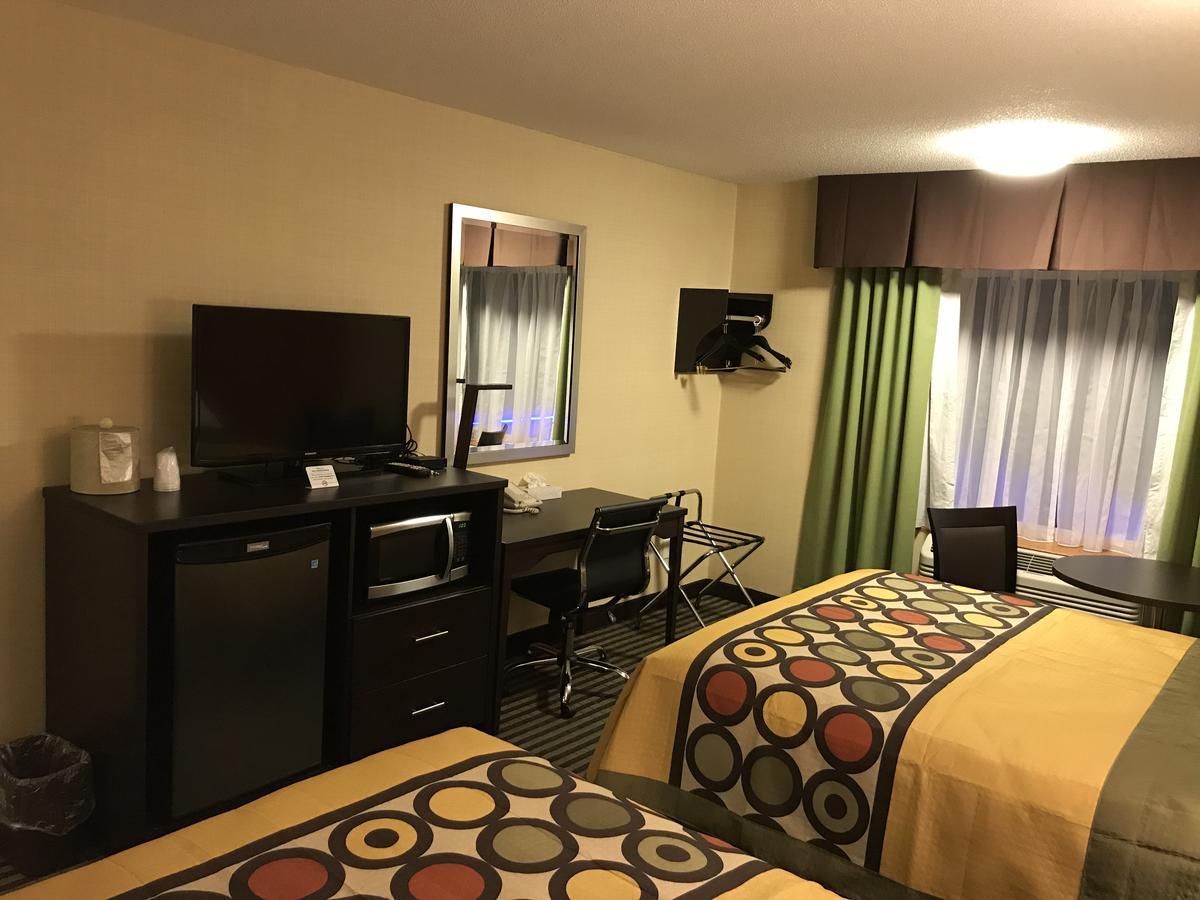 Bay Hill Inns&Suites Neepawa Exteriör bild