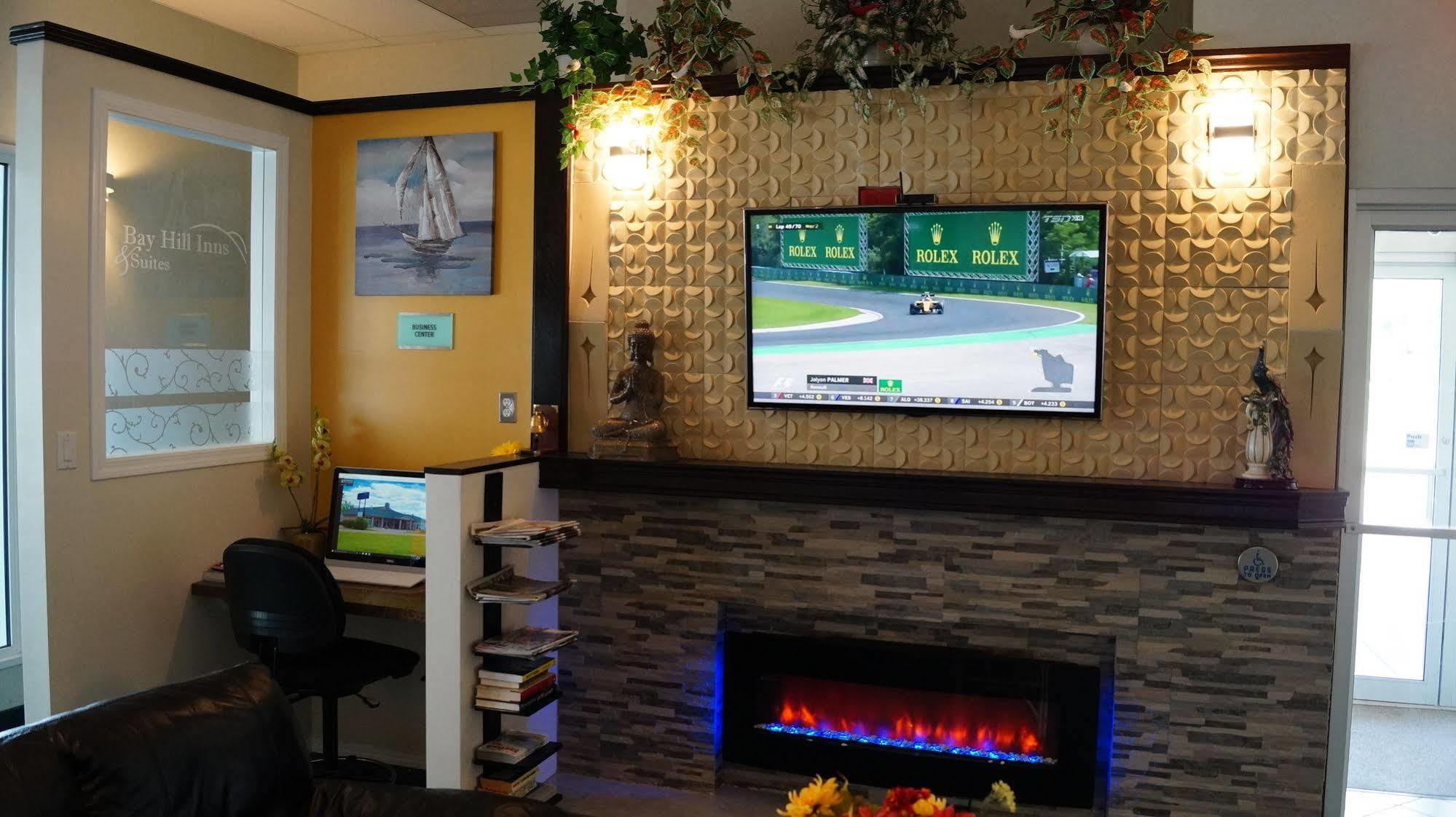 Bay Hill Inns&Suites Neepawa Exteriör bild