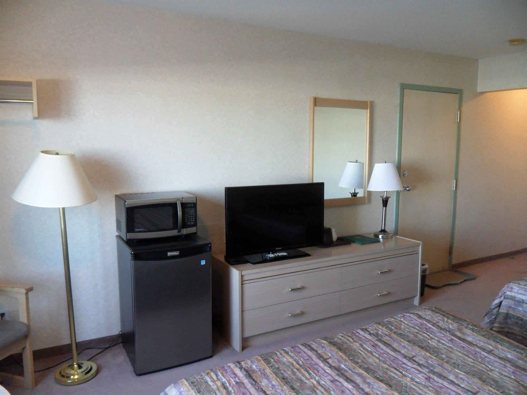 Bay Hill Inns&Suites Neepawa Exteriör bild