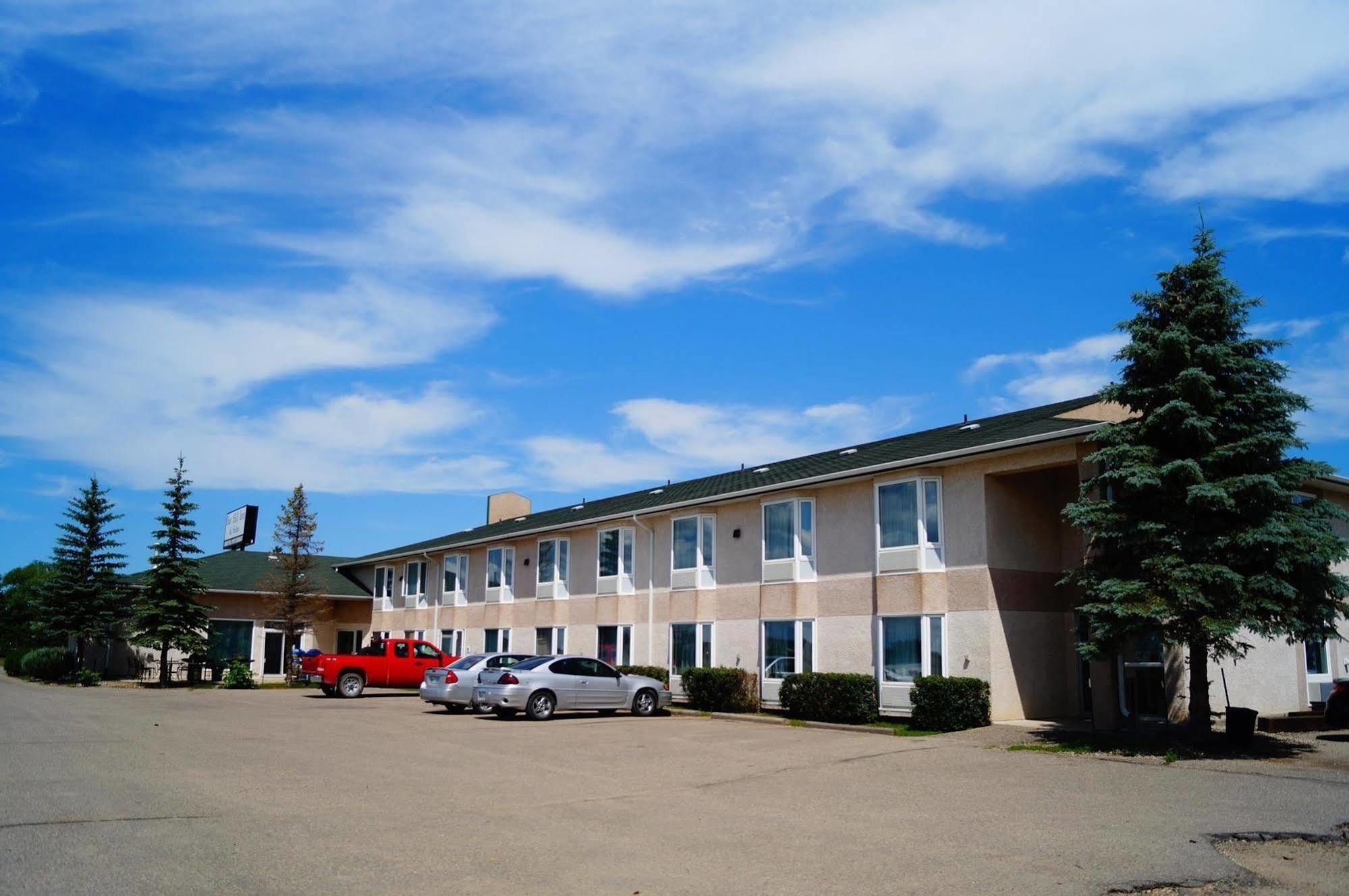 Bay Hill Inns&Suites Neepawa Exteriör bild