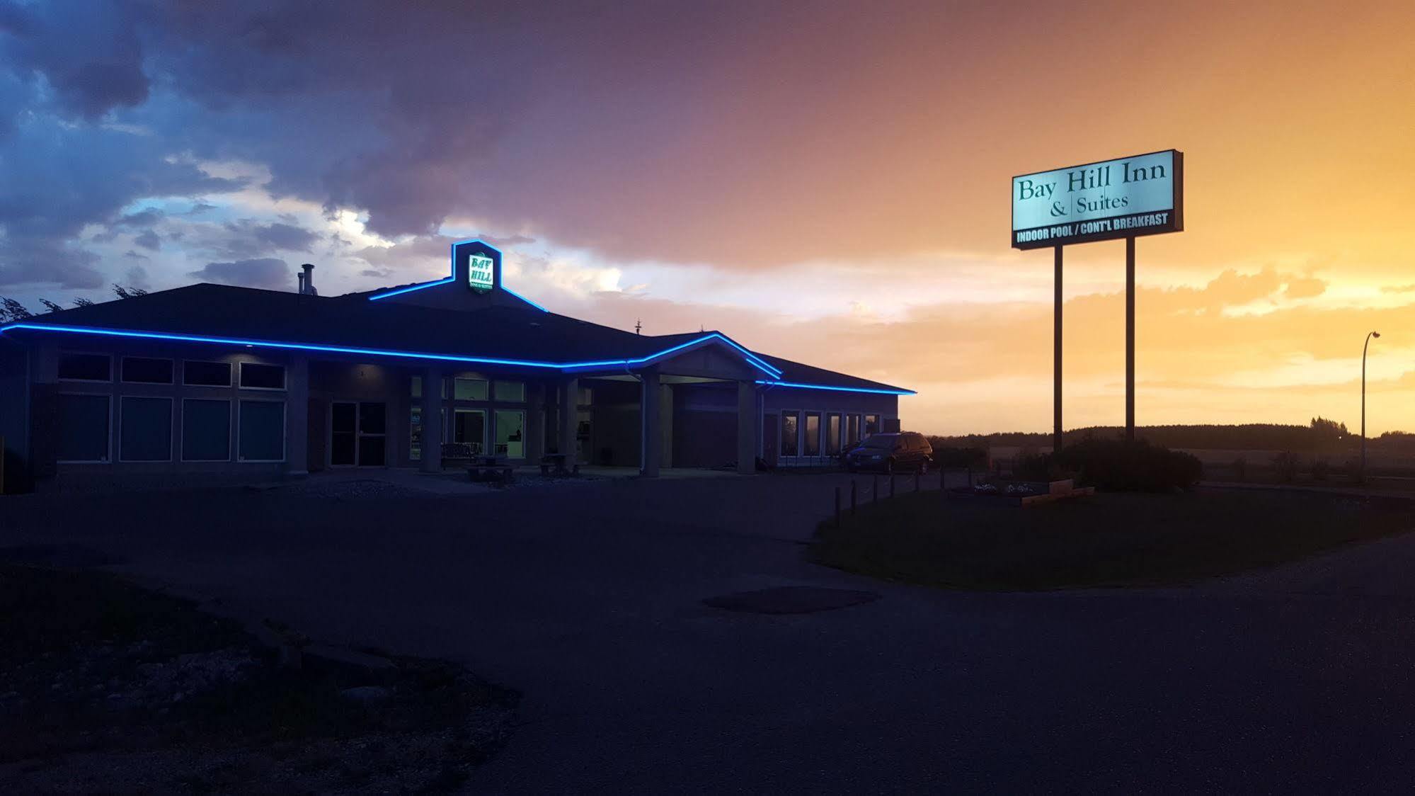 Bay Hill Inns&Suites Neepawa Exteriör bild