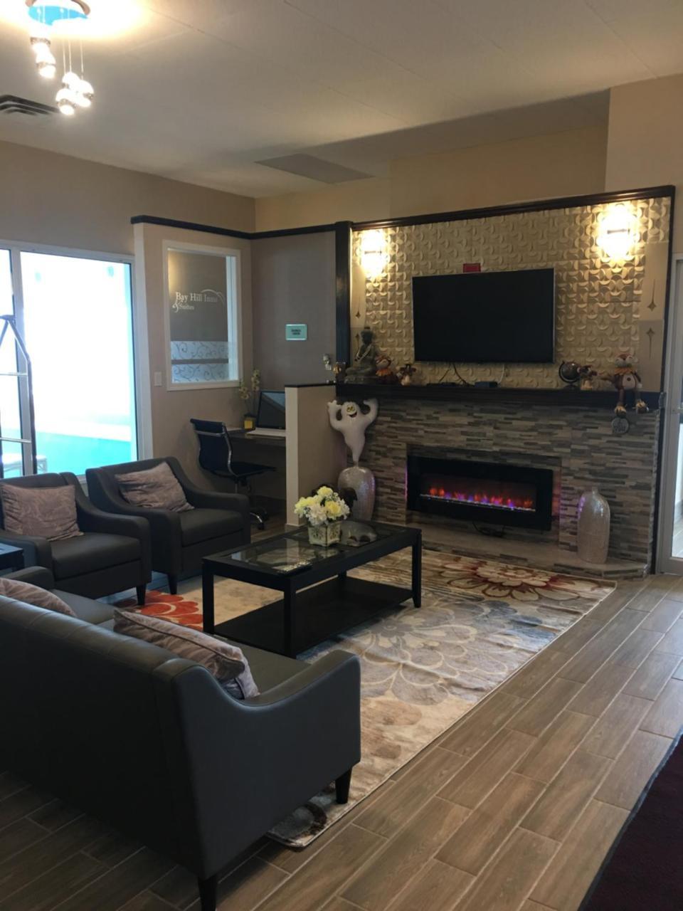 Bay Hill Inns&Suites Neepawa Exteriör bild