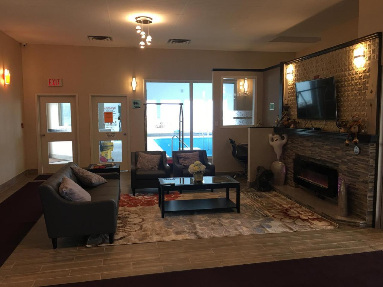 Bay Hill Inns&Suites Neepawa Exteriör bild